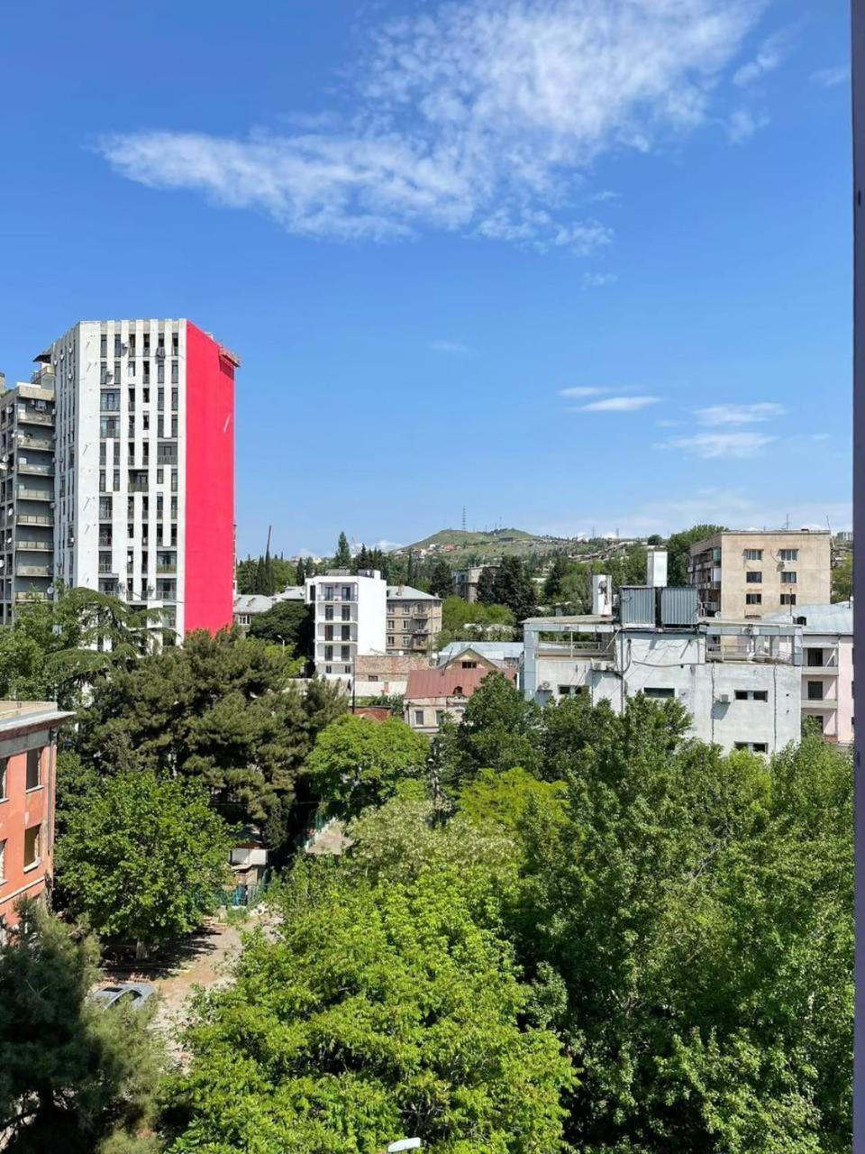 Tbilisi Hilton Apartment ภายนอก รูปภาพ