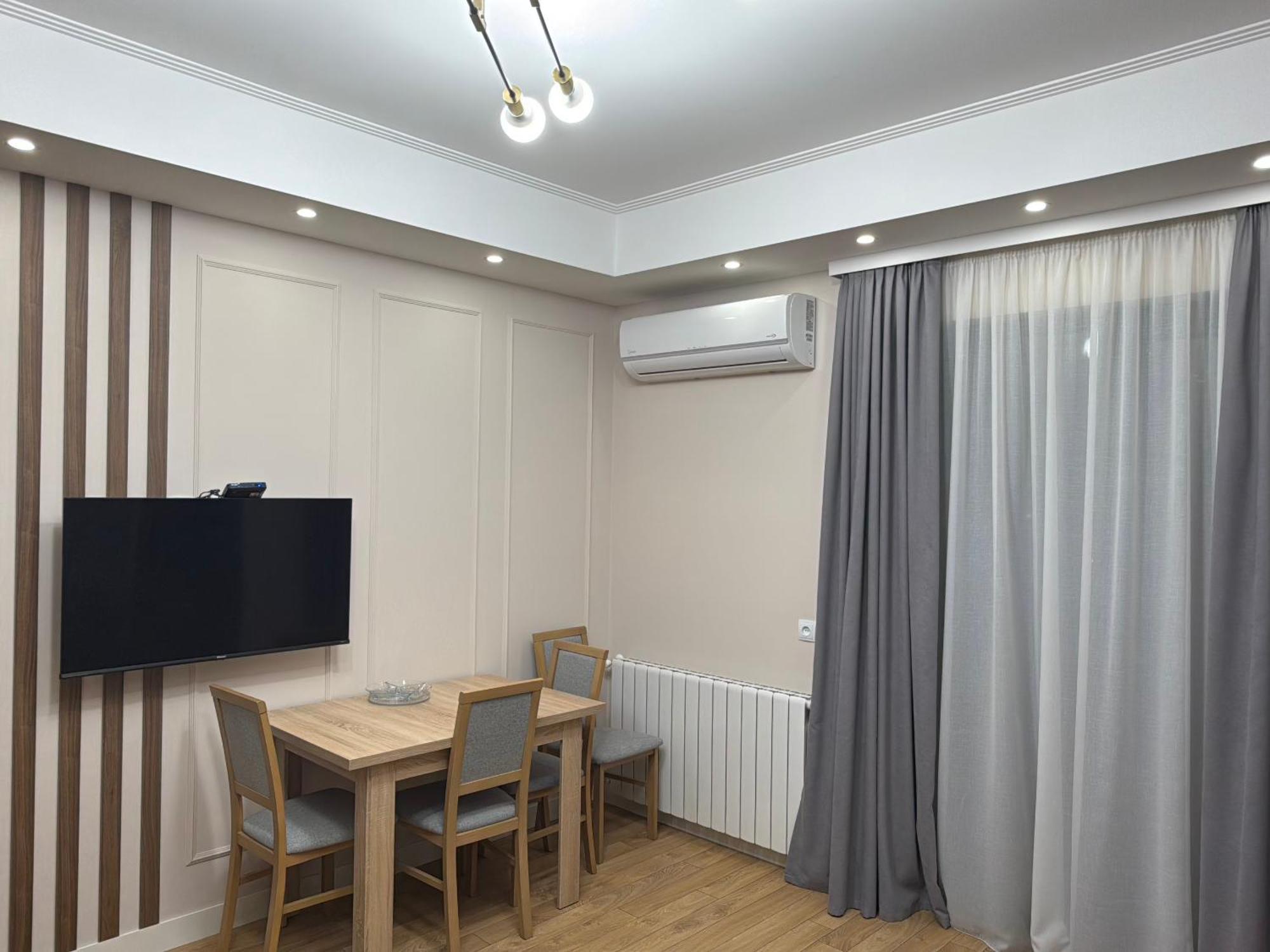 Tbilisi Hilton Apartment ภายนอก รูปภาพ